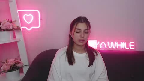 milanaangelas online show from 8, 12, 2024