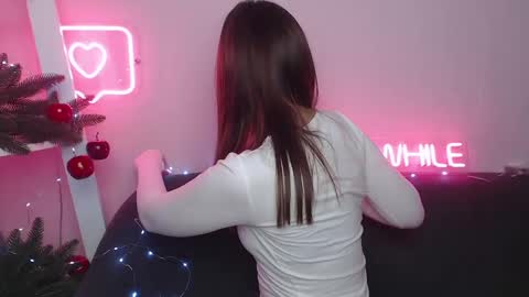 milanaangelas online show from 14, 12, 2024