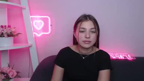 milanaangelas online show from 14, 2, 2025