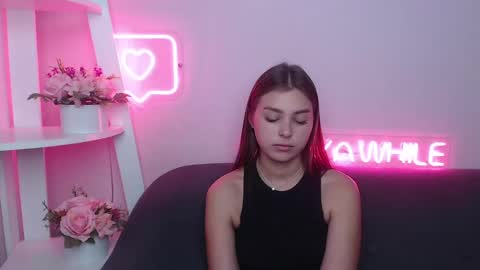 milanaangelas online show from 21, 2, 2025