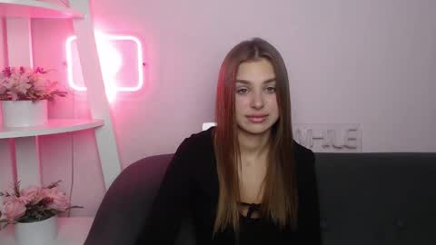 milanaangelas online show from 13, 10, 2025