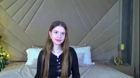 MilanaBalmain online show from 15, 12, 2024