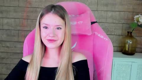 MilanaBalmain online show from 18, 10, 2025