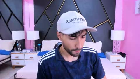 Snapshot of milanzaire chatting on 29, 10, 2025 milanzaire online show from 29, 10, 2025