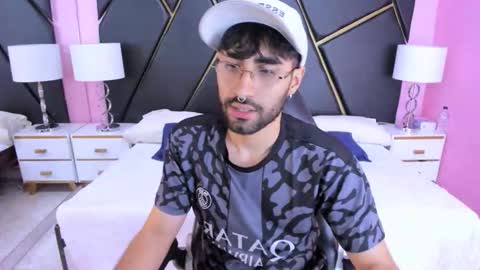 Snapshot of milanzaire chatting on 7, 11, 2025 milanzaire online show from 7, 11, 2025