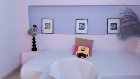 Mila Rose online show from 3, 1, 2025