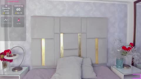 Snapshot of milasaenz1 chatting on 13, 10, 2025 Cami online show from 13, 10, 2025