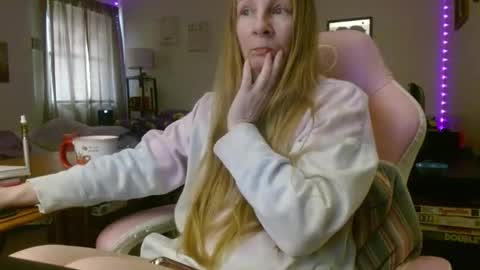 Snapshot of milastoned chatting on 13, 3, 2026 Mila online show from 13, 3, 2026