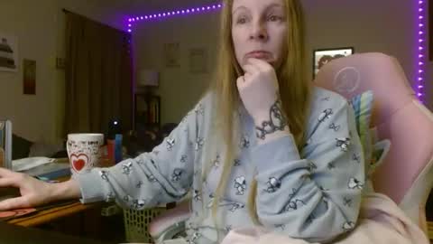 Snapshot of milastoned chatting on 14, 3, 2026 Mila online show from 14, 3, 2026