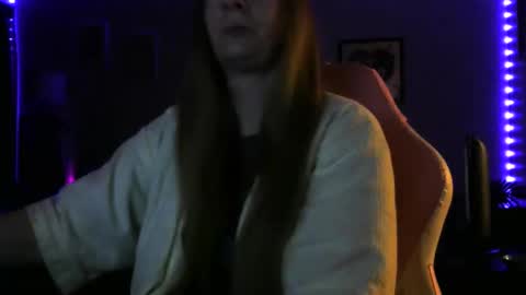 Snapshot of milastoned chatting on 28, 3, 2026 Mila online show from 28, 3, 2026