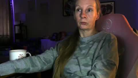 Snapshot of milastoned chatting on 3, 4, 2026 Mila online show from 3, 4, 2026