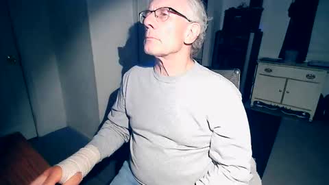 Snapshot of milehi1958 chatting on 27, 2, 2026 Milehi1958 online show from 27, 2, 2026