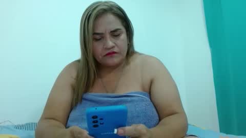 Snapshot of milena_hoot_ chatting on 30, 11, 2025 MILENA online show from 30, 11, 2025