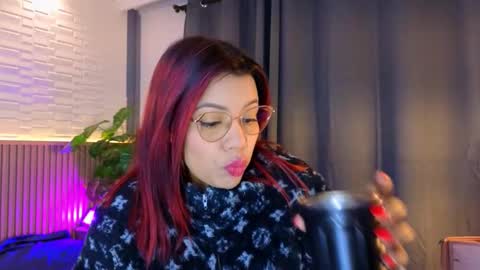 milena_lawson online show from 4, 11, 2025