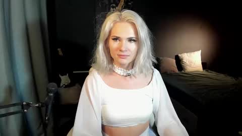 Milena online show from 9, 2, 2025