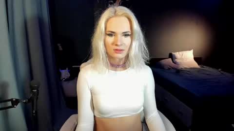 Milena online show from 10, 2, 2025