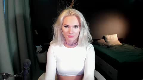 Milena online show from 10, 2, 2025