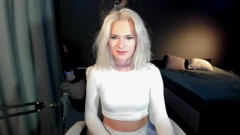 Milena online show from 11, 2, 2025
