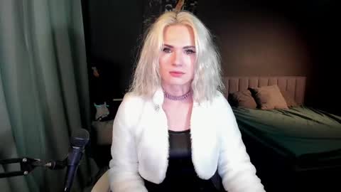 Milena online show from 16, 2, 2025