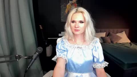 Milena online show from 1, 3, 2025