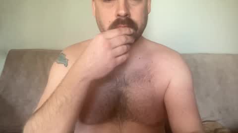 Mr. November online show from 28, 1, 2025