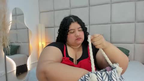 Miley online show from 2, 12, 2025