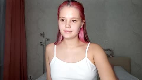 Snapshot of mileymyth chatting on 19, 11, 2025 mileymyth online show from 19, 11, 2025