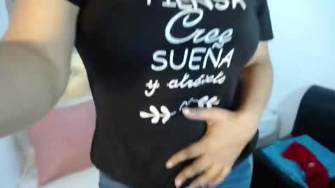 milf_hugeboobs online show from 18, 11, 2025