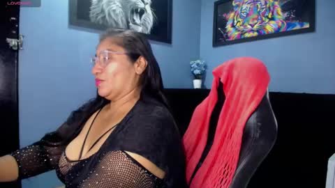 milf latinn online show from 8, 9, 2025