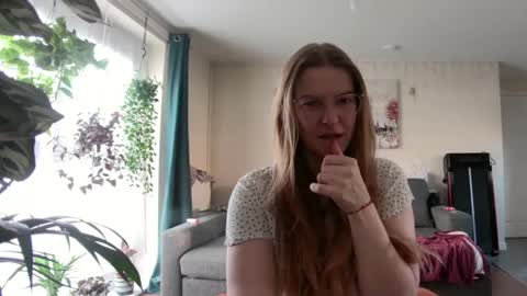 Snapshot of milf_tara36 chatting on 27, 1, 2025 Milf Tara36 online show from 27, 1, 2025