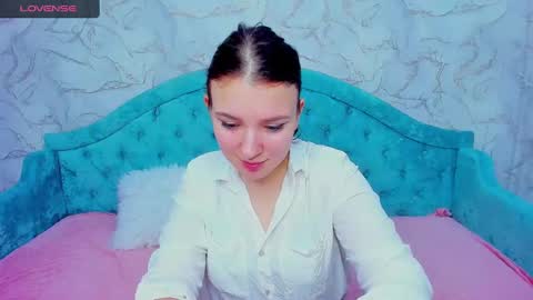 milinafox online show from 7, 2, 2025