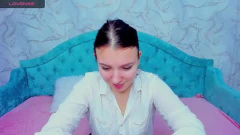 milinafox online show from 7, 2, 2025