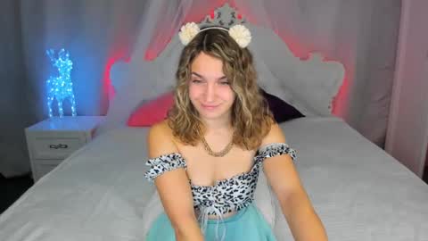 milkablond online show from 16, 12, 2024