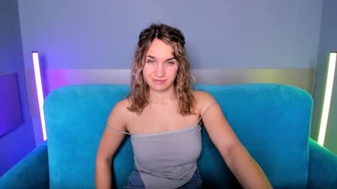 milkablond online show from 24, 12, 2024