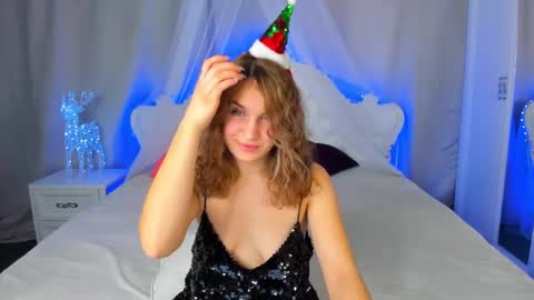 milkablond online show from 29, 12, 2024