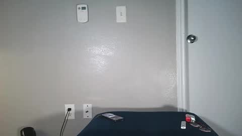 Snapshot of milkandhoneybby chatting on 19, 10, 2025 Honey online show from 19, 10, 2025