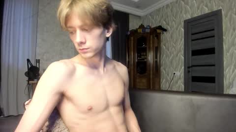 Snapshot of milkiwy chatting on 15, 2, 2026 Isaac online show from 15, 2, 2026