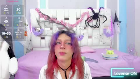 Snapshot of milkwhore1 chatting on 25, 10, 2025 Michelle online show from 25, 10, 2025