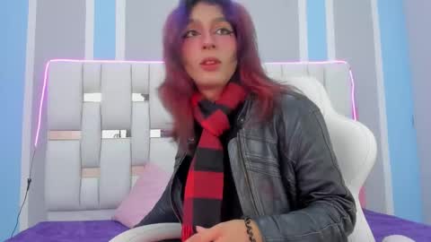 Snapshot of milkwhore1 chatting on 4, 11, 2025 Michelle online show from 4, 11, 2025