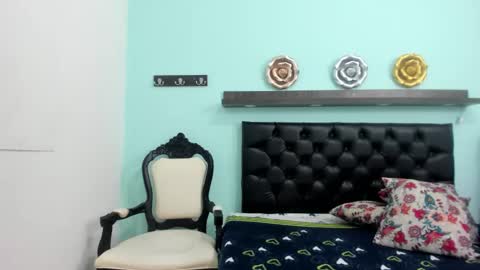 Snapshot of milky_way_18 chatting on 18, 11, 2025 milky_way_18 online show from 18, 11, 2025