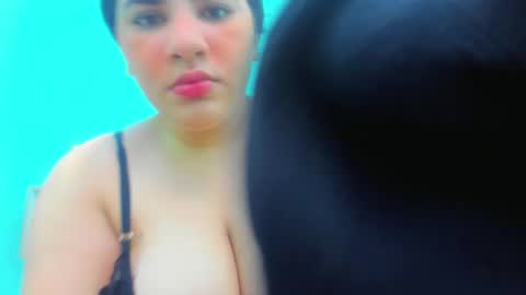 Snapshot of milky_way_18 chatting on 17, 12, 2025 milky_way_18 online show from 17, 12, 2025