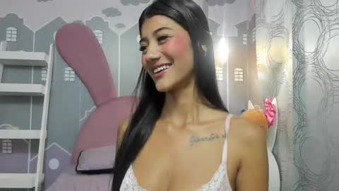 Snapshot of milkybaby_ chatting on 15, 11, 2025 Sofia online show from 15, 11, 2025