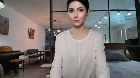 milla bella online show from 27, 2, 2026