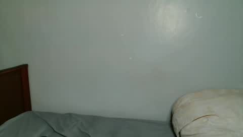 Snapshot of milla_nova chatting on 19, 11, 2025 nova online show from 19, 11, 2025