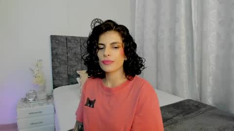 Snapshot of milla_pixxie chatting on 1, 2, 2025 Milagros online show from 1, 2, 2025
