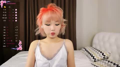 Snapshot of milla_waves chatting on 20, 11, 2025 Milla or just Mi online show from 20, 11, 2025