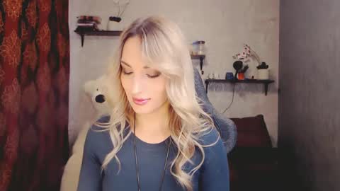 Snapshot of millaxqueen chatting on 23, 2, 2025 MillaXQueen online show from 23, 2, 2025