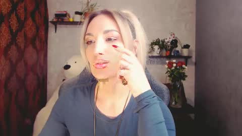 Snapshot of millaxqueen chatting on 10, 3, 2025 MillaXQueen online show from 10, 3, 2025