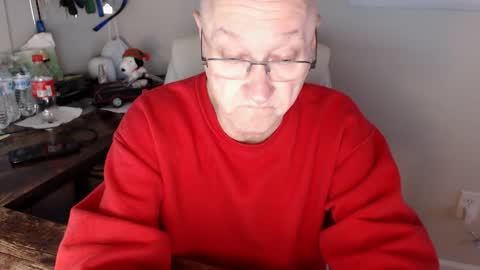 Snapshot of millenium0129 chatting on 20, 12, 2024 millenium0129 online show from 20, 12, 2024