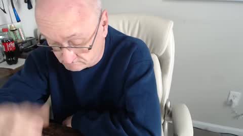 Snapshot of millenium0129 chatting on 20, 2, 2025 millenium0129 online show from 20, 2, 2025